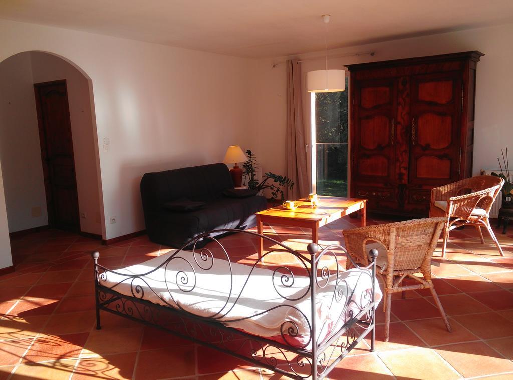 Villa Entre Nimes Et Arles Bellegarde  Esterno foto